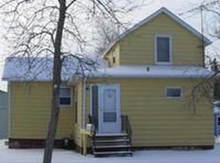109 3rd Ave S, Wahpeton, ND 58075