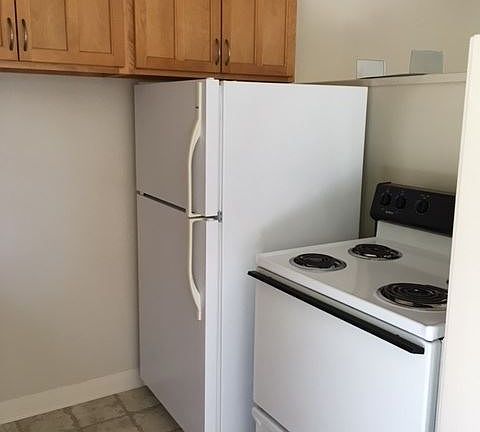 4th image of 1500 S Claremont St APT E