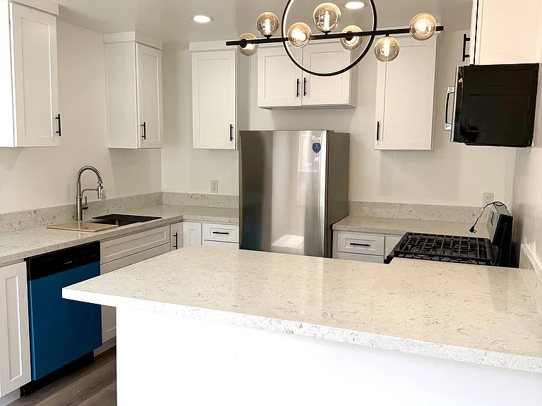 2306 Alta St — Photo 10