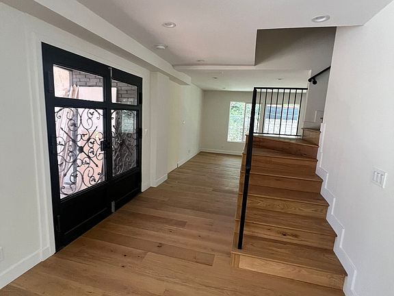 3rd image of 5815 Tampa Ave #1