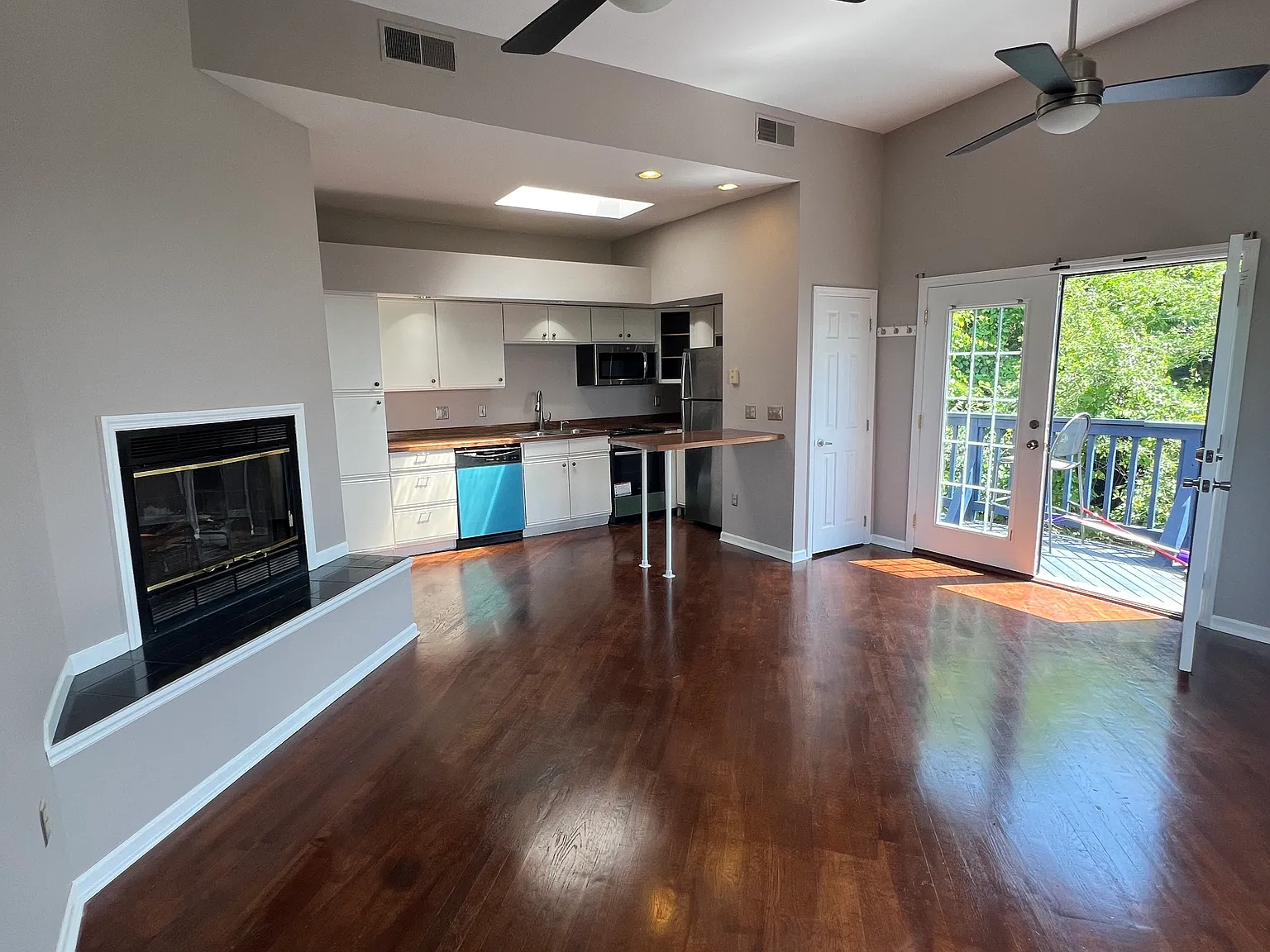 448 Klotter Ave — Photo 1
