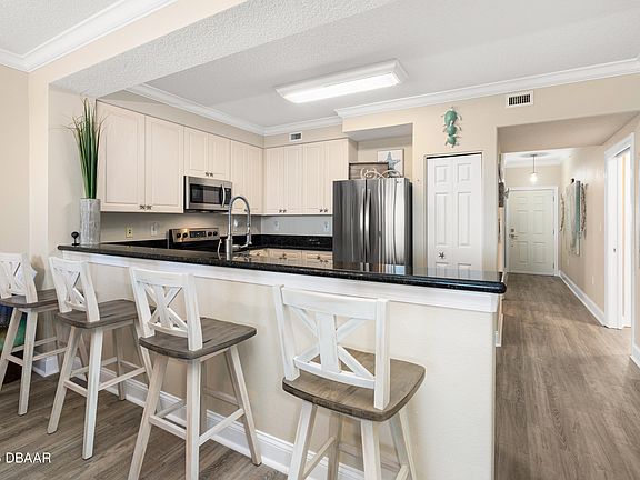 4th image of 60 Surfview Dr APT 210