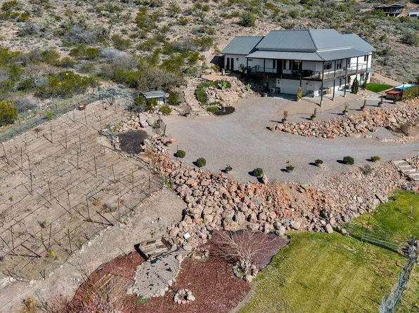 1605 N Page Springs Road, Cornville, AZ 86325