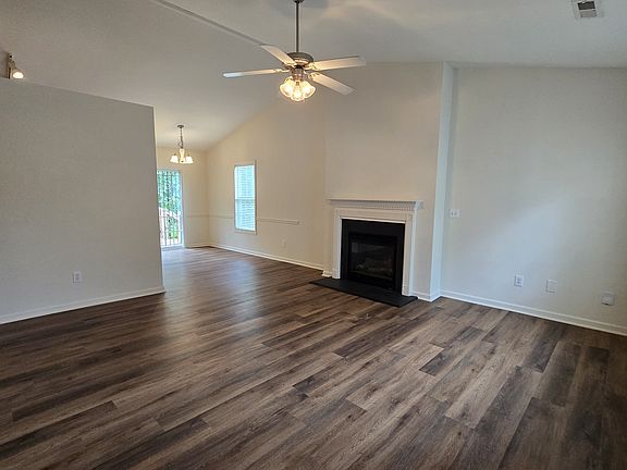 3rd image of 2447 Mid Salem Dr