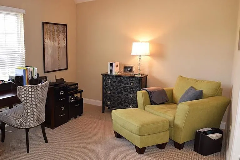 105 Fox Pointe Dr — Photo 14