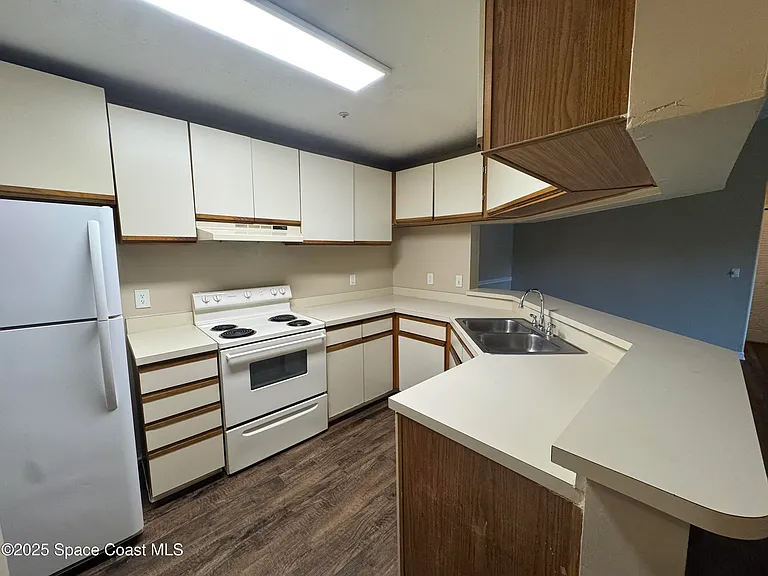 7667 N Wickham Rd #1515 — Photo 13