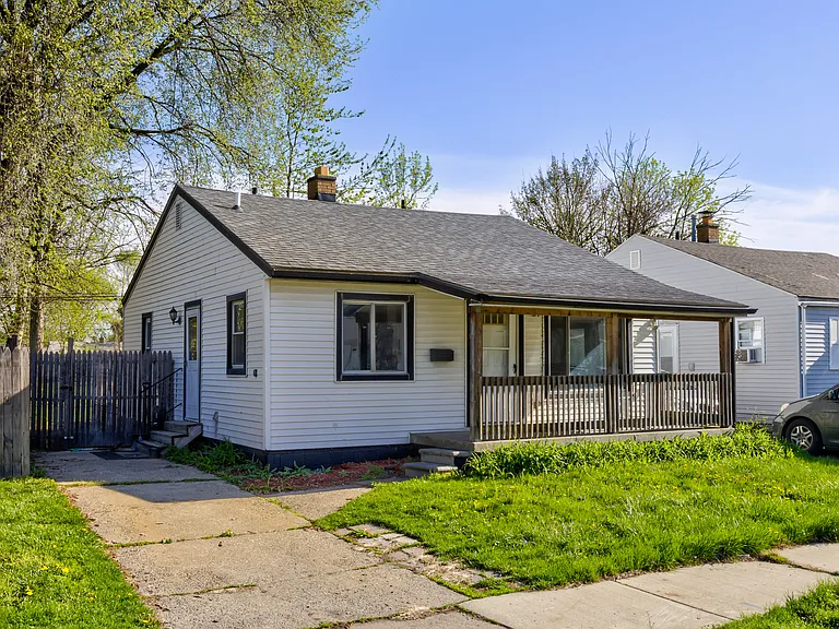1731 E Pearl Ave — Photo 22