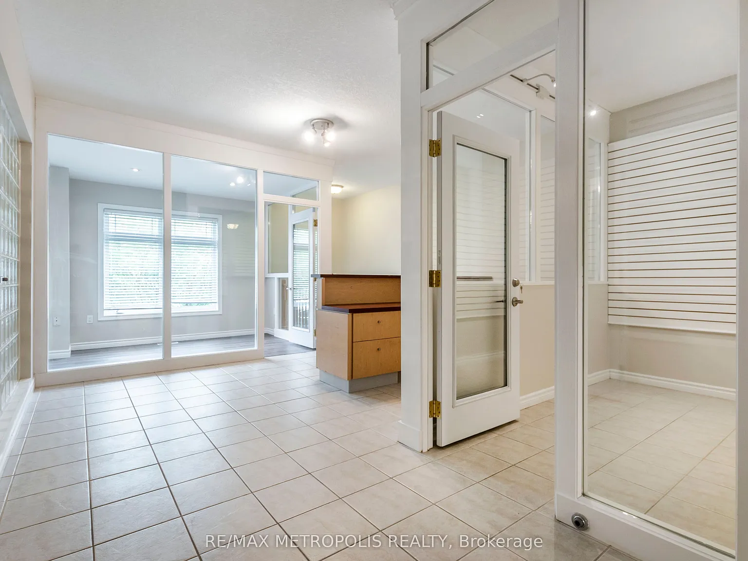 3 bed, $3,500 — Photo 4