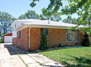 935 Greenbay Ave, Calumet City, IL