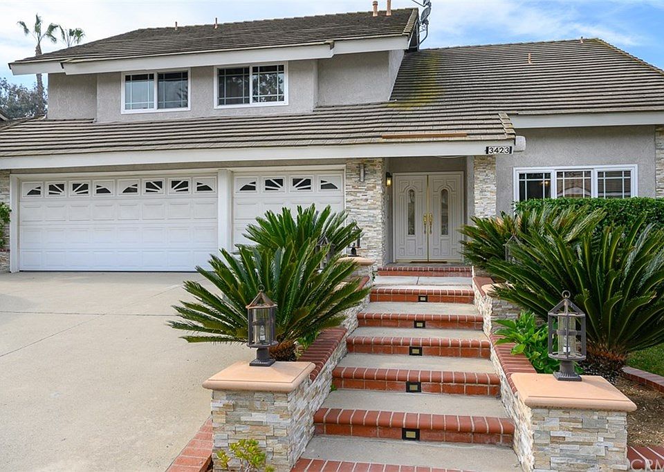 1st image of 3423 Woodhill Cir