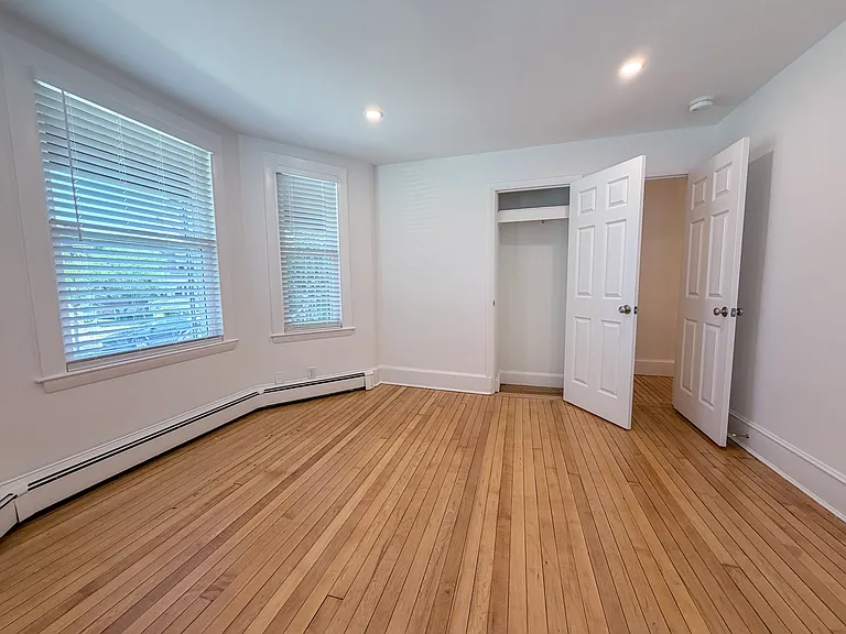 100 Sheridan Ave #1 — Photo 20