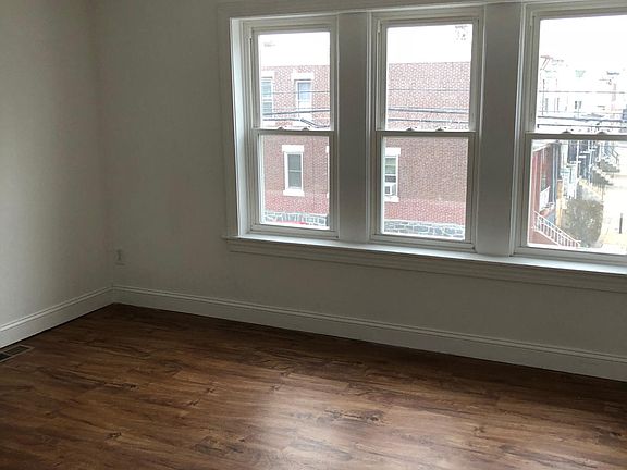 4th image of 5718 Sansom St #3BRHOUSE