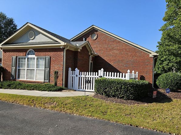119 Holiday Rd UNIT 201