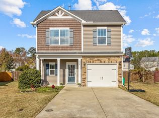 516 Gumview Cir, Fuquay Varina, NC 27526