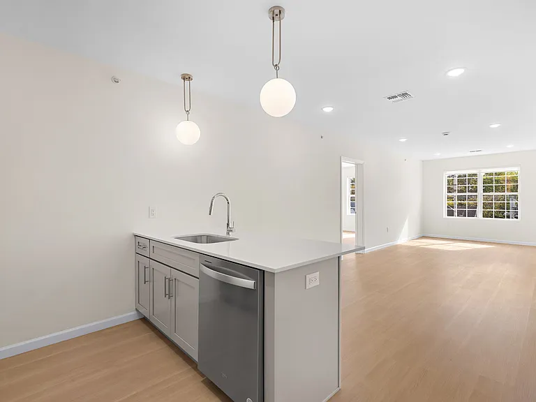 Cannon House — Photo 15