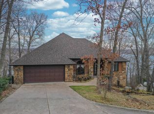 425 Silverbridge Ln, Kimberling City, MO 65686