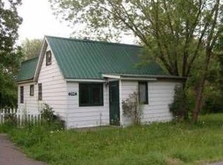 9748 Redwing St, Angola, NY 14006