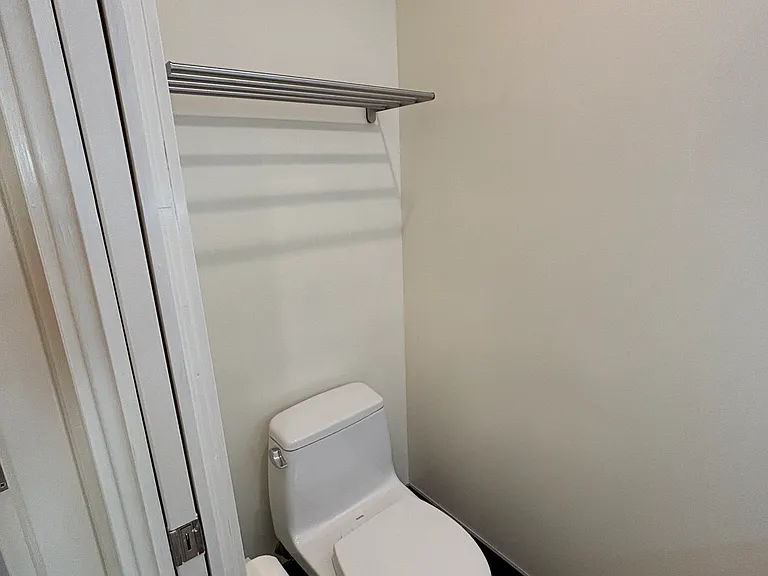 385 Alcatraz Ave #385 — Photo 18