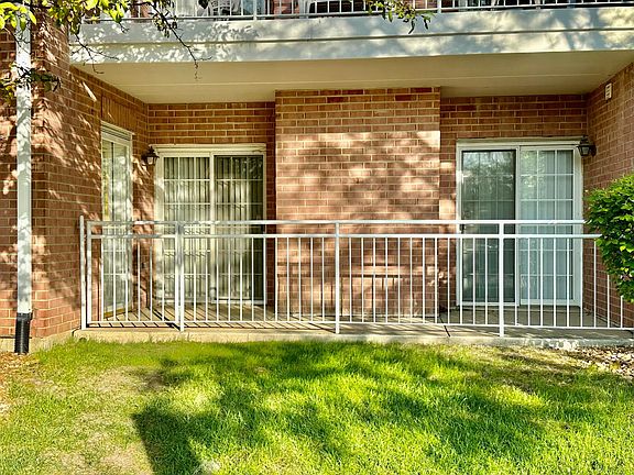 3rd image of 11525 Settlers Pond Way #1A