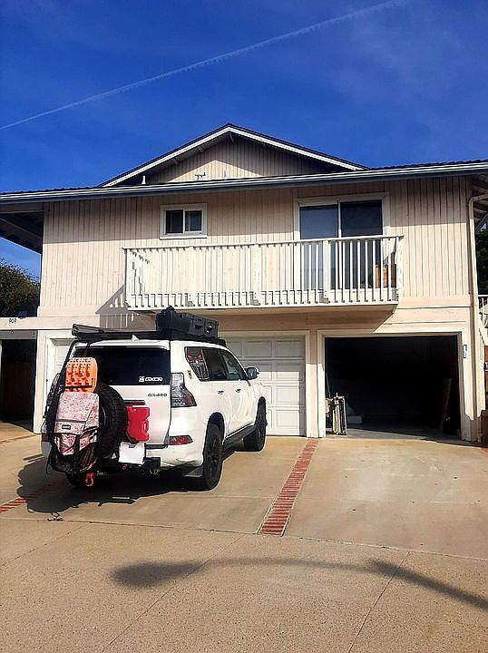 1st image of 907 Sand Ct
