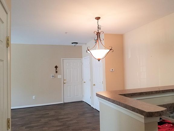3rd image of 1970 Scotts Crossing Way APT 203