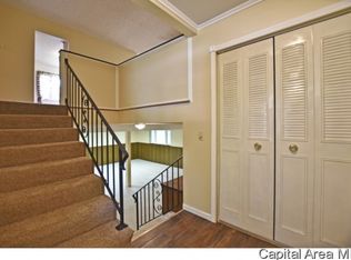 244 Stutely Ln, Springfield, IL 62704