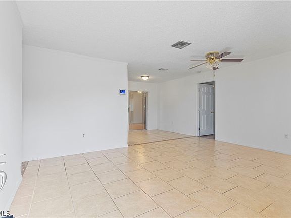 4th image of 21070 Delake Ave