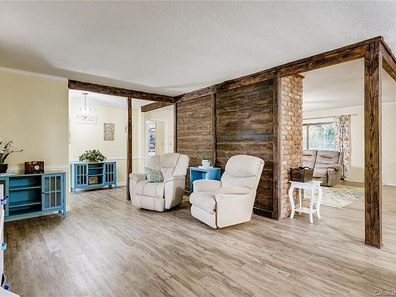 5th image of 307 Starmount Dr