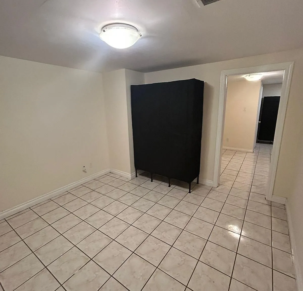 2 bed, $1,600 — Photo 4