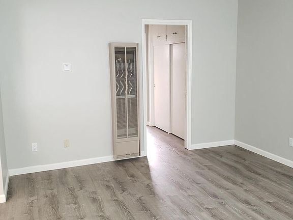 3rd image of 441 Orange Ave APT 3
