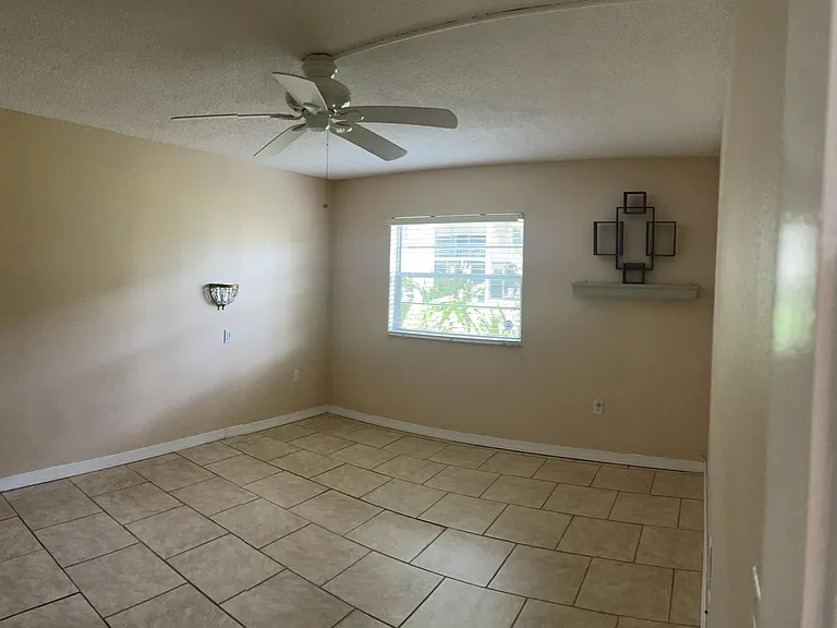 2280 Stickney Point Rd #412 — Photo 8