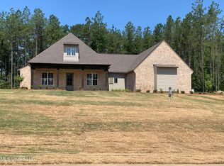 158 Fallen Oak Dr, Brandon, MS 39047