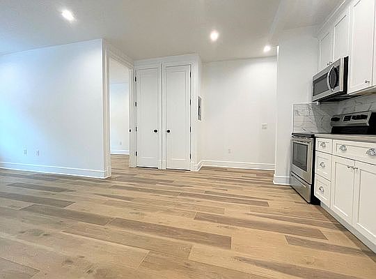 4th image of 22-37 73rd St APT 1L