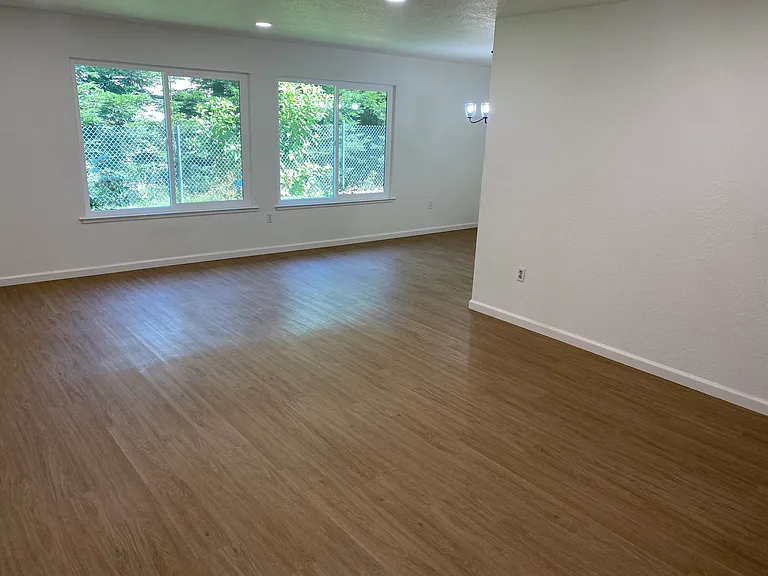 8401 Thethys Way — Photo 3