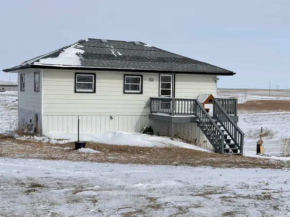 8010 68th St NW, Stanley, ND 58784