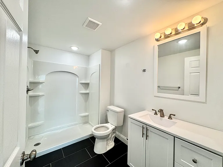 4077 Lancaster Ave #311-R — Photo 26