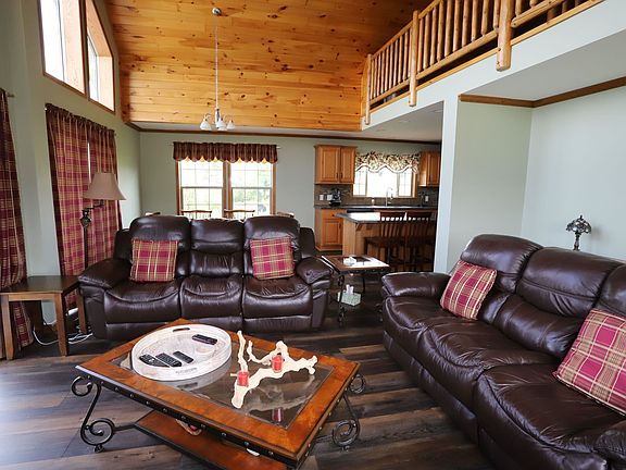 4th image of 1293 City Farm Road