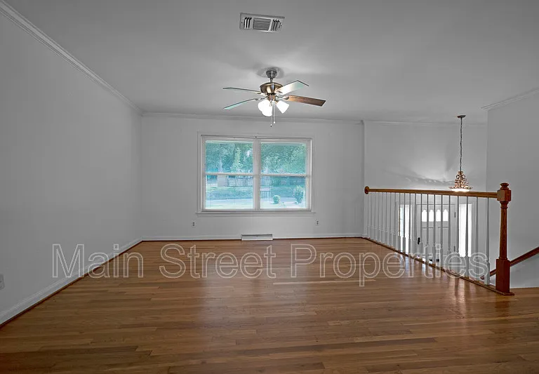 3660 Molaree Dr — Photo 5