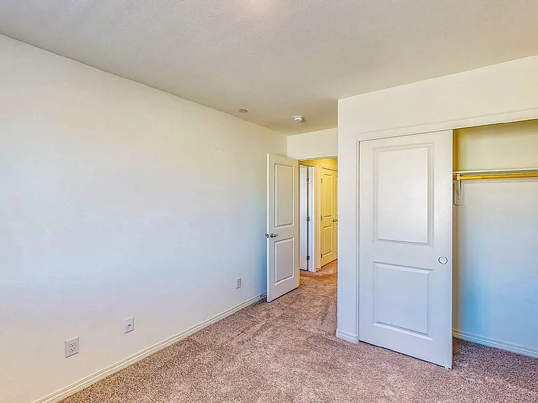 4261 Venus Falls Ave — Photo 28