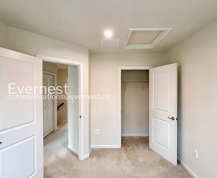 8808 Stevenson Ln — Photo 10