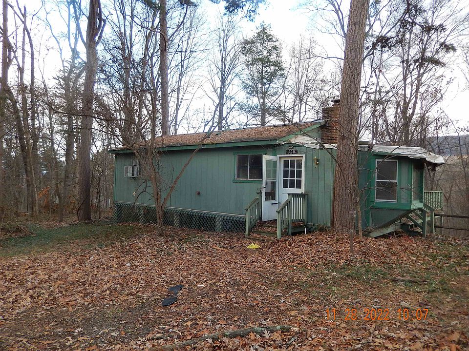 1st image of 520 Dark Hollow Ln