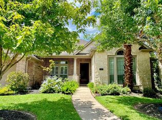 113 Baker Springs Ct, Friendswood, TX 77546