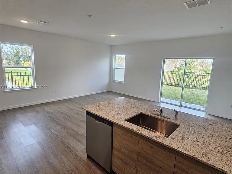 1201 Southstation Pl #101 — Photo 12