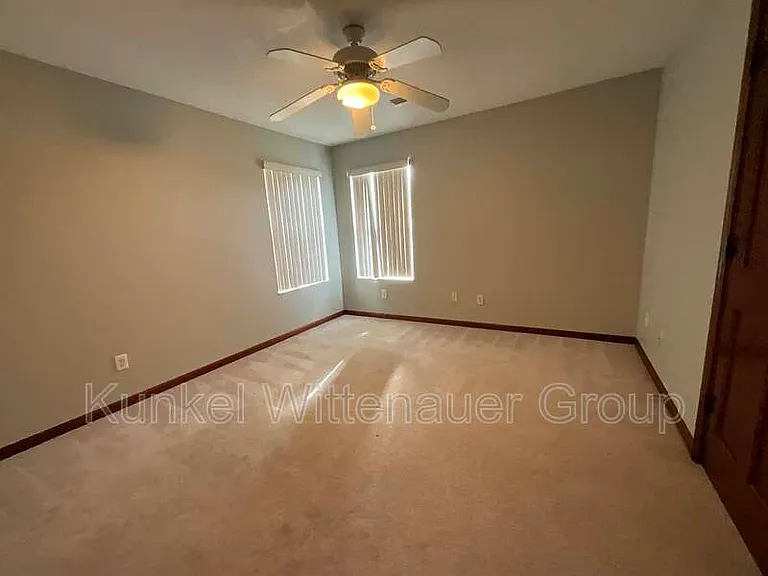 120 Harbor Point — Photo 27