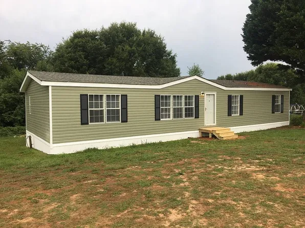 423 Cinnamon Ridge Dr, Inman, SC 29349