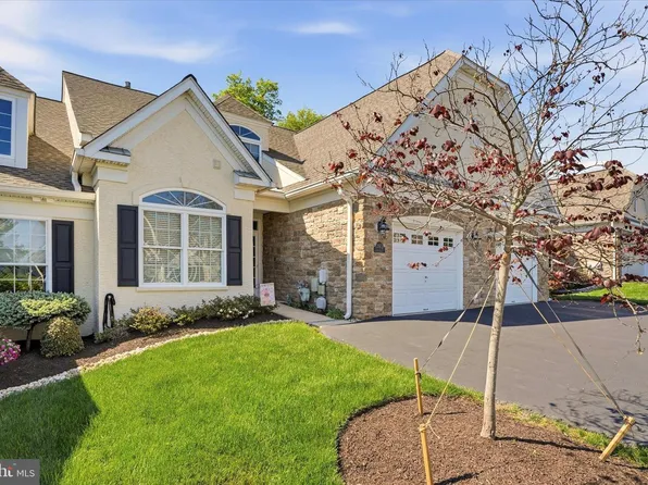 383 Brittany Ct, Souderton, PA 18964