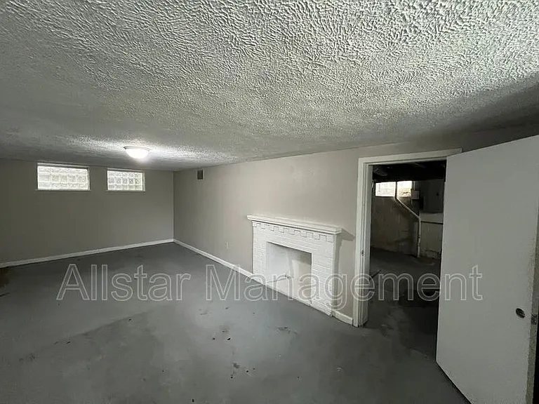 3690 Washington Blvd — Photo 57