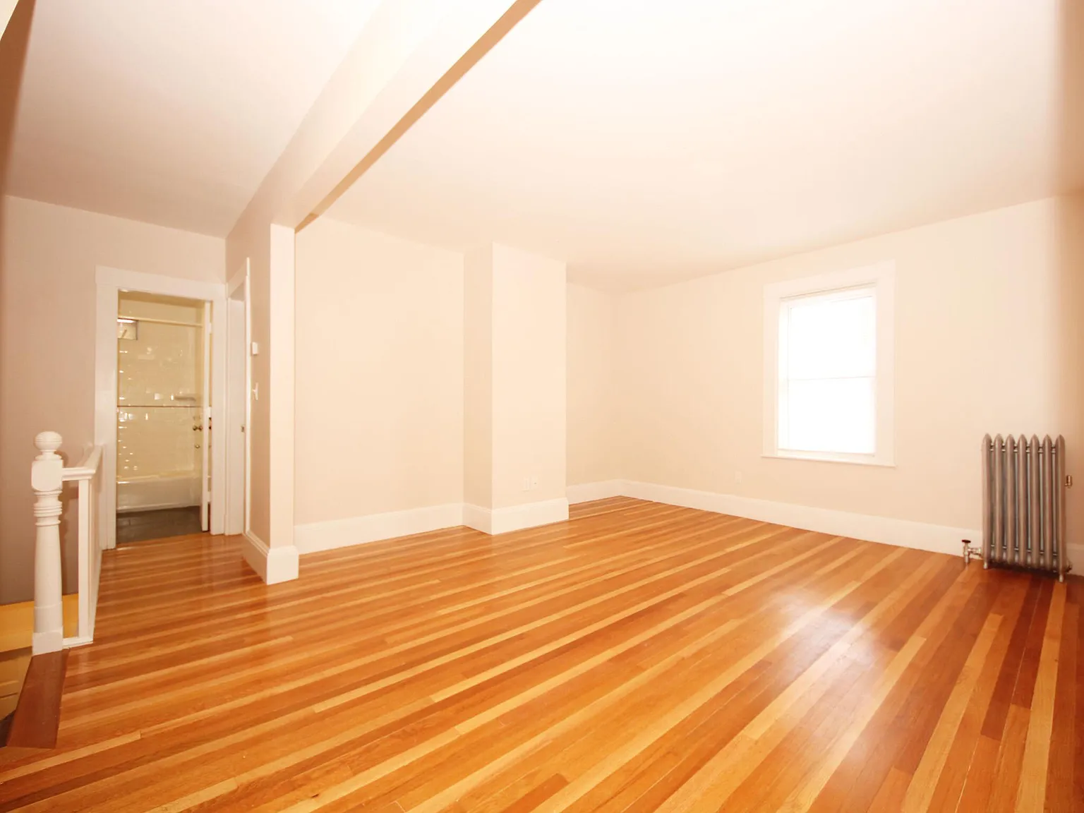 4 bed, 1600 sqft, $3,100 — Photo 3