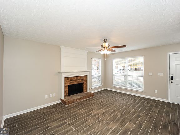 3rd image of 1163 Millwood Dr