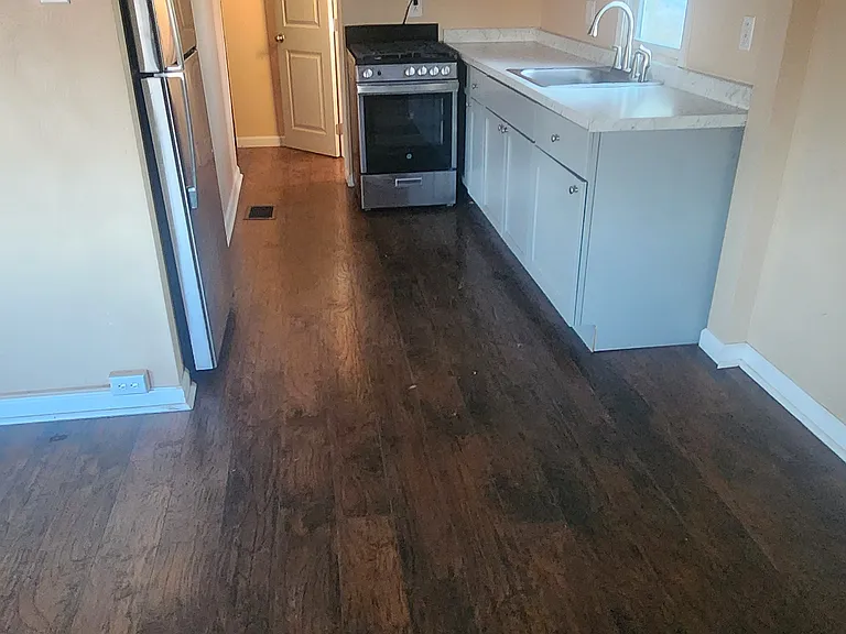 1131 Terrace Ave — Photo 5
